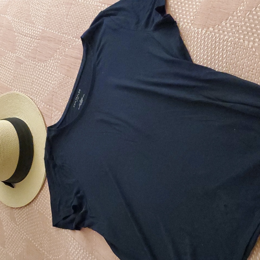 Navy Blue Ann Taylor T- shirt szLG